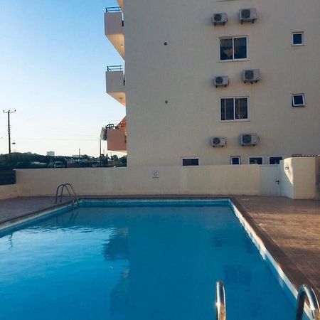 Pool Apartment Larnaca Exteriör bild